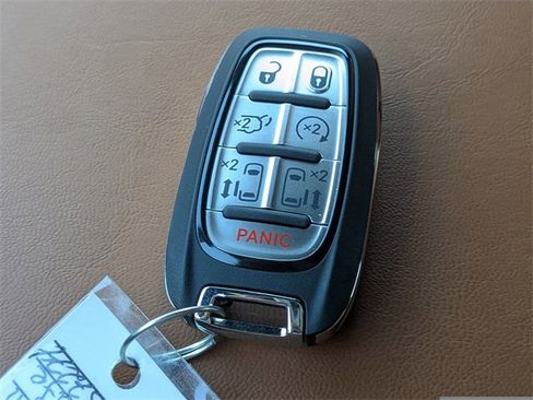 New 2026 Chrysler Pacifica Pinnacle image 30