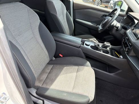 Used 2022 Nissan Rogue S AWD/4WD image 13