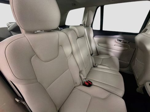 Certified 2024 Volvo XC90 B5 Core w/ Protection Package Premier AWD/4WD image 29
