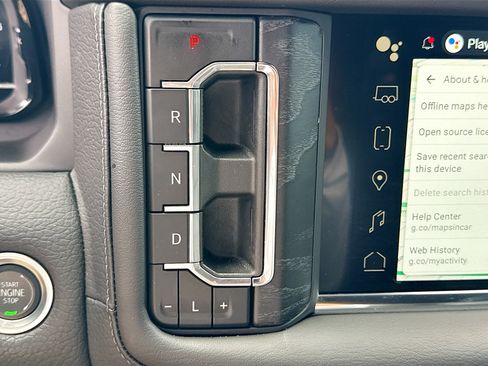 Used 2024 GMC Yukon Denali RWD image 29