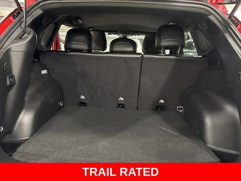 Used 2023 Jeep Compass Latitude w/ Convenience Group AWD/4WD image 32