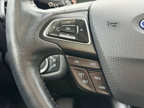 Used 2018 Ford Escape Titanium image 25