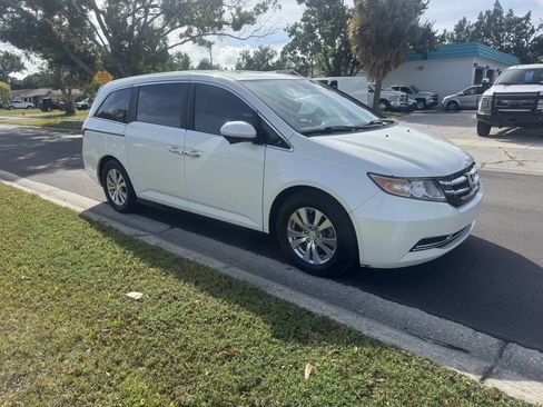 Used 2016 Honda Odyssey EX-L image 2