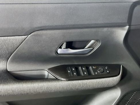 New 2026 Nissan Kicks SV image 17