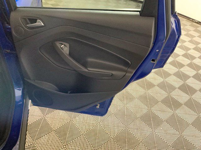 Used 2017 Ford Escape Titanium FWD image 34
