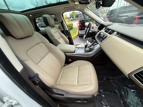 Used 2018 Land Rover Range Rover Sport SE AWD/4WD image 24