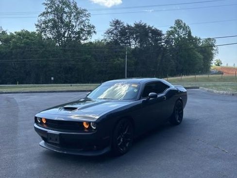 Used 2019 Dodge Challenger R/T w/ Driver Convenience Group image 20