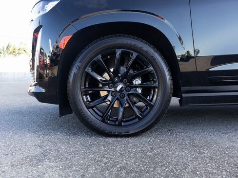Used 2022 Cadillac Escalade Sport w/ Touring Package AWD/4WD image 9