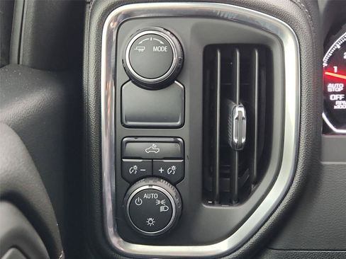 Used 2020 Chevrolet Silverado 1500 LT w/ Texas Edition RWD image 17