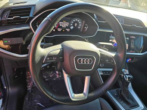 Used 2021 Audi Q3 2.0T Premium w/ Convenience Package AWD/4WD image 28
