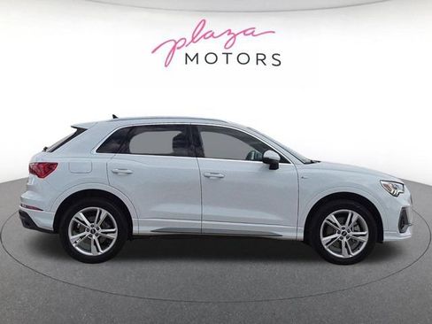 Certified 2024 Audi Q3 2.0T Premium w/ Convenience Package AWD/4WD image 4