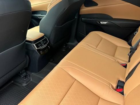 New 2026 Lexus RX 350 AWD/4WD image 10