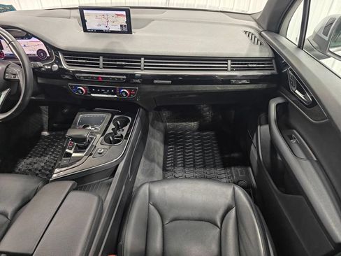 Used 2018 Audi Q7 3.0T Prestige w/ Prestige Package AWD/4WD image 29