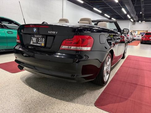 Used 2013 BMW 128i Convertible RWD image 19