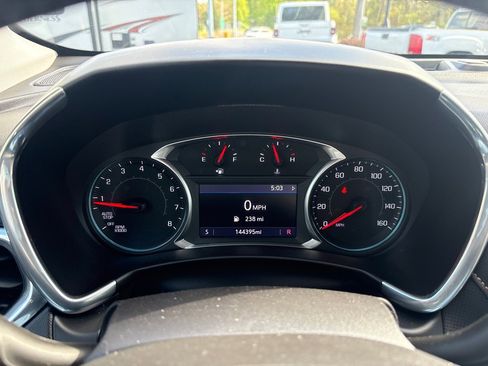 Used 2019 Chevrolet Equinox Premier FWD image 9