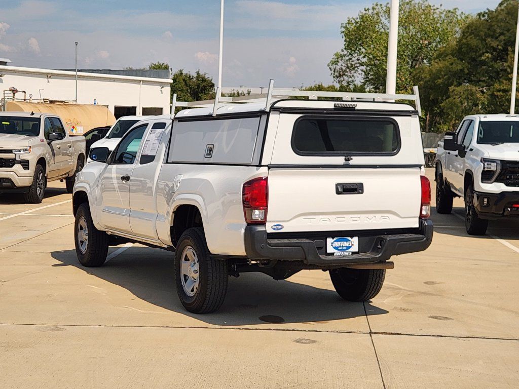 Used 2022 Toyota Tacoma SR RWD image 5
