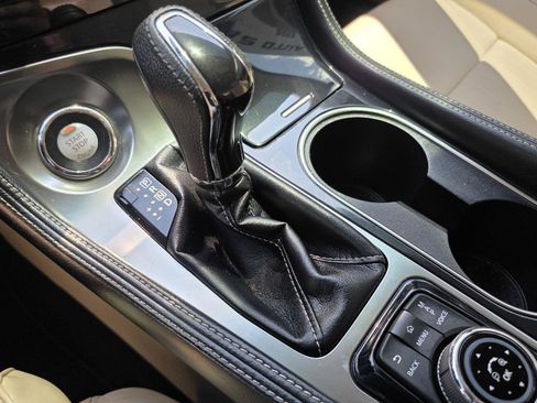 Used 2018 Nissan Maxima 3.5 SL FWD image 16