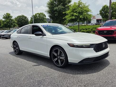 Used 2024 Honda Accord Sport image 5