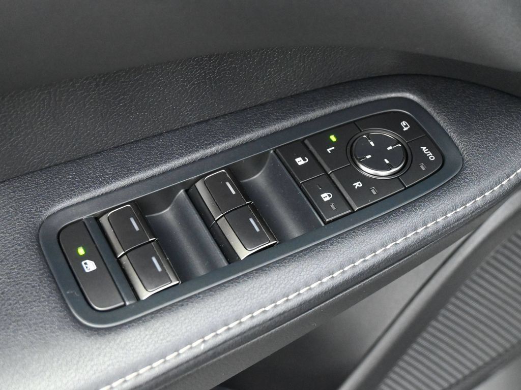 Used 2024 Lexus RX 350 Premium w/ Accessory Package (Z1) AWD/4WD image 4