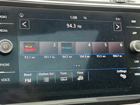 Used 2019 Volkswagen Tiguan SEL R-Line image 25