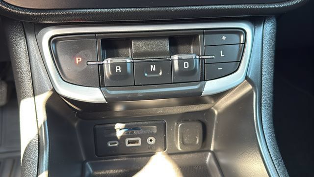 Used 2023 GMC Terrain SLT AWD/4WD image 24