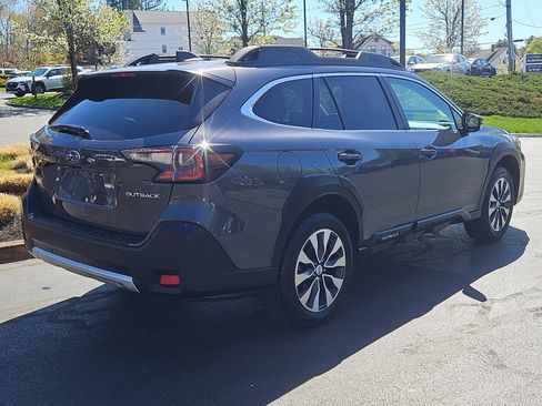 Certified 2025 Subaru Outback Limited AWD/4WD image 2