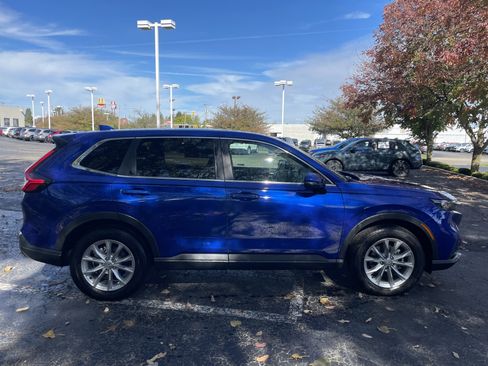 Certified 2023 Honda CR-V EX-L image 2