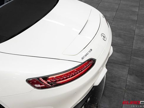 Used 2021 Mercedes-Benz AMG GT Roadster image 20