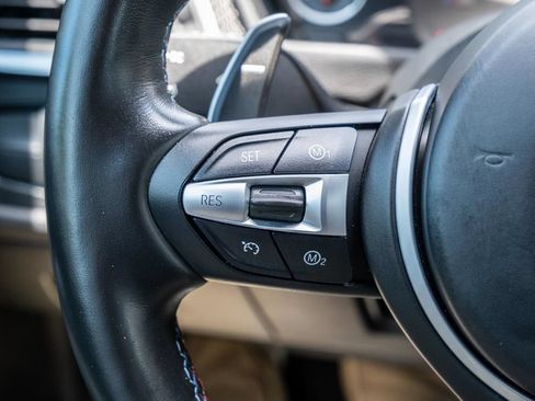 Used 2018 BMW M3 RWD image 24