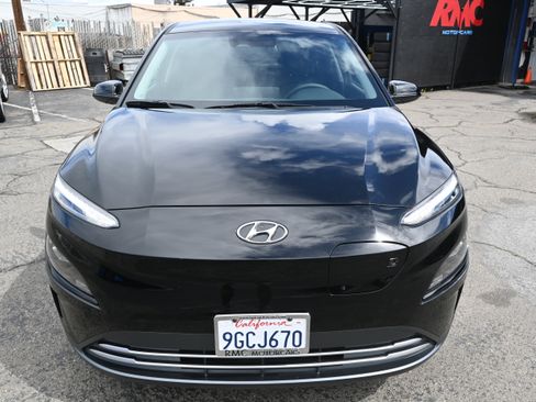 Used 2023 Hyundai Kona SE w/ Cargo Package FWD image 6