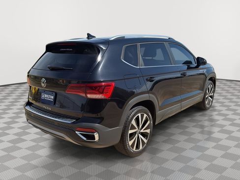 Used 2022 Volkswagen Taos SE image 5