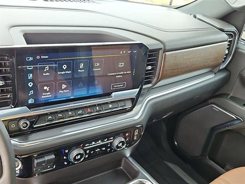 Used 2023 Chevrolet Silverado 1500 High Country w/ Technology Package RWD image 18