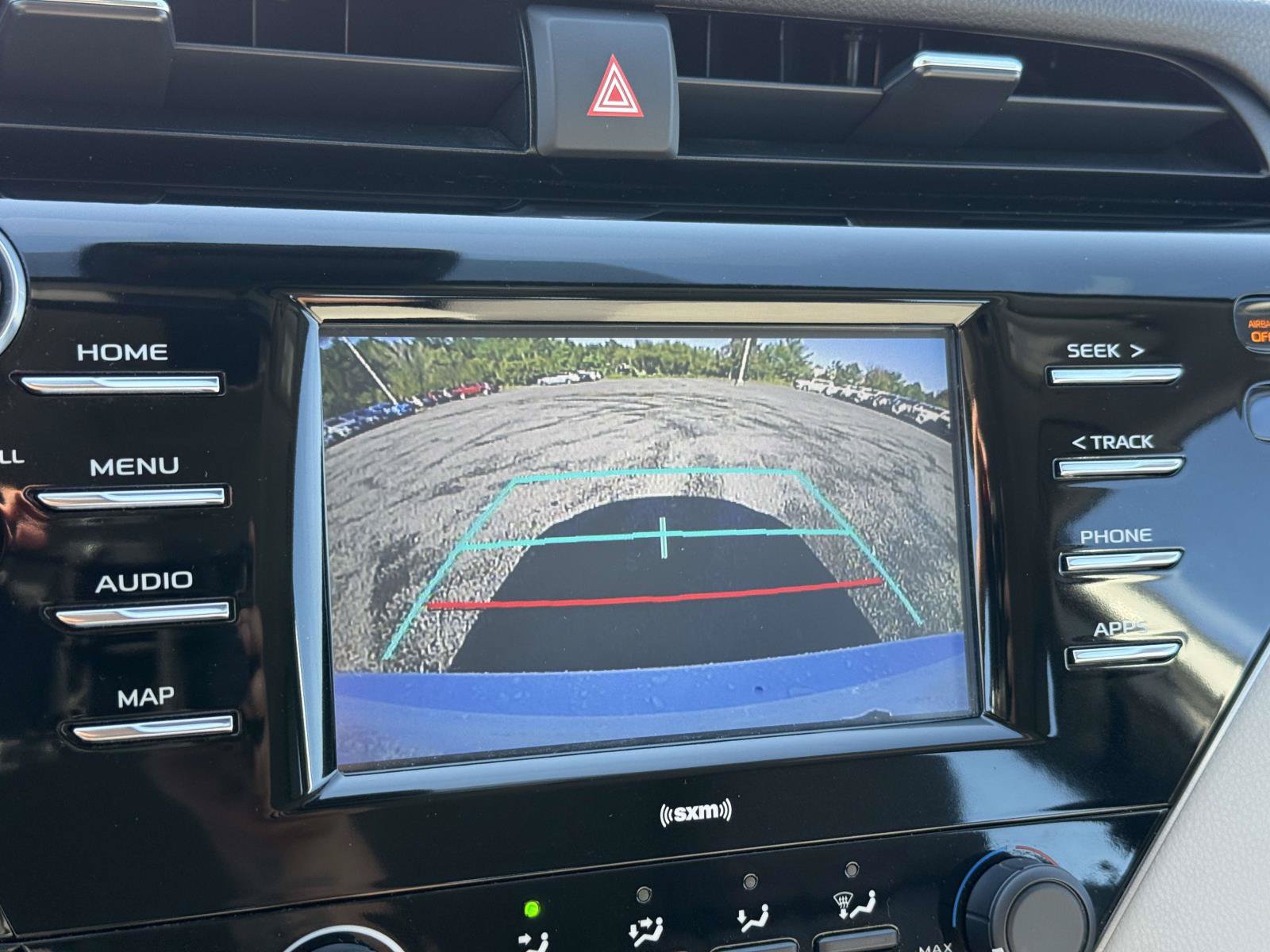 Used 2020 Toyota Camry LE FWD image 22