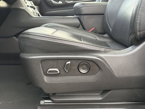Used 2023 GMC Yukon Denali w/ Max Trailering Package image 24