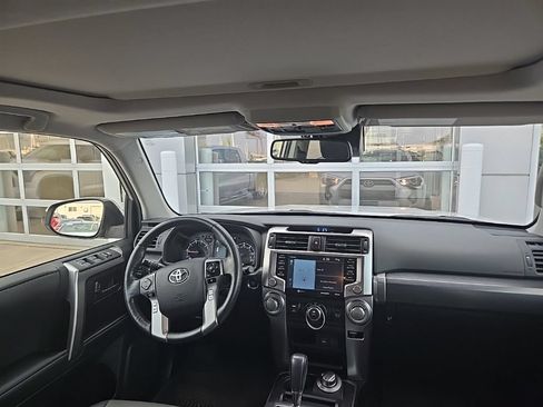 Used 2023 Toyota 4Runner SR5 Premium w/ Moonroof Package AWD/4WD image 10