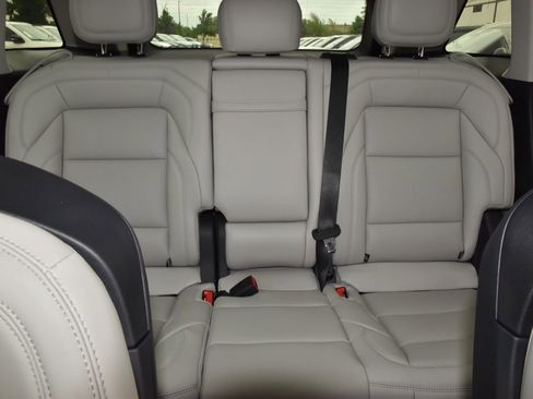 New 2026 Lincoln Nautilus Premier AWD/4WD image 27