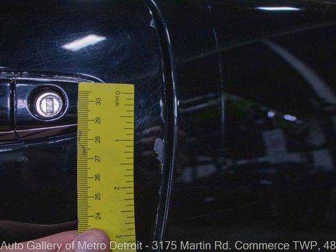 Used 2004 Lexus SC 430 Convertible RWD image 32