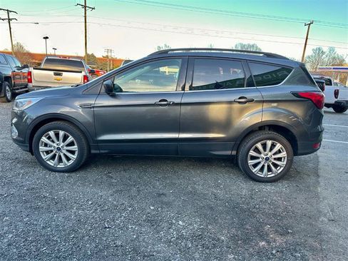 Used 2019 Ford Escape SEL AWD/4WD image 10