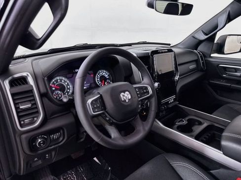Used 2025 RAM 1500 Big Horn AWD/4WD image 9