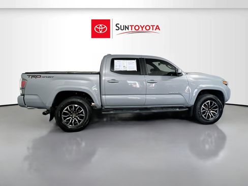 Used 2020 Toyota Tacoma TRD Sport w/ Technology Package RWD image 2