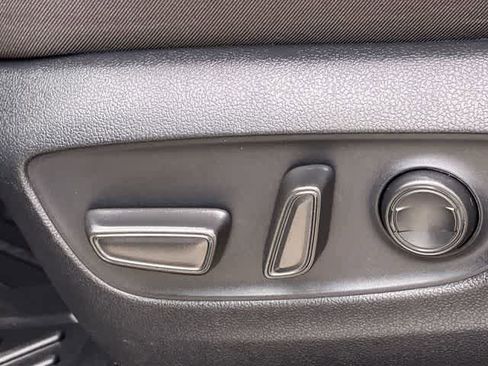 Used 2024 Toyota RAV4 XLE w/ Convenience Package image 31