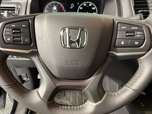 Used 2025 Honda Ridgeline Sport image 18