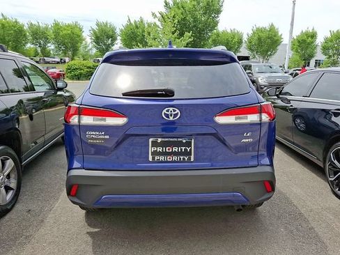 Used 2023 Toyota Corolla Cross LE w/ Moonroof Package AWD/4WD image 5