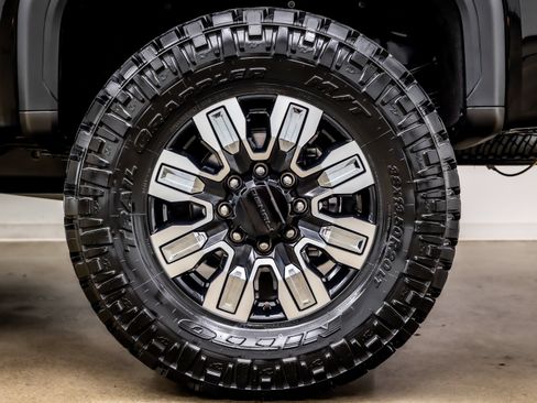 Used 2024 GMC Sierra 3500 Denali w/ Denali Reserve Package AWD/4WD image 38
