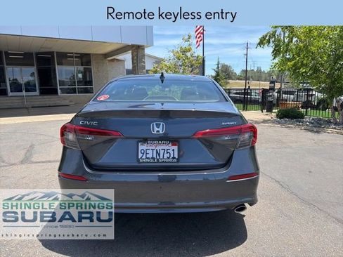 Used 2023 Honda Civic Sport image 4