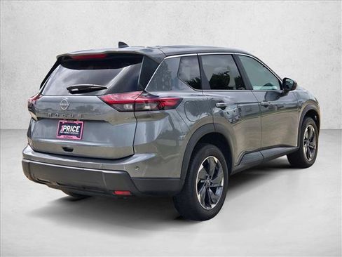 Used 2025 Nissan Rogue SV FWD image 5