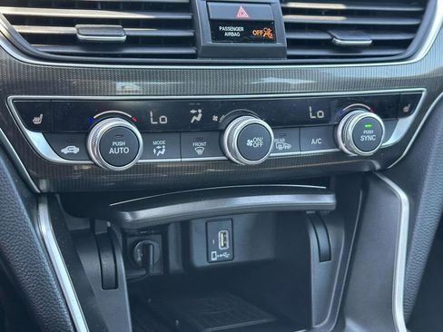 Used 2019 Honda Accord Sport image 28
