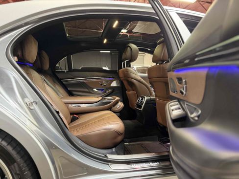 Used 2018 Mercedes-Benz S 560 Sedan image 33