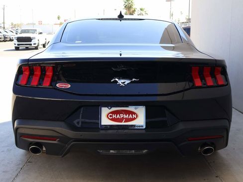 Used 2024 Ford Mustang Coupe image 4