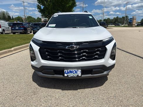 New 2026 Chevrolet Equinox LT AWD/4WD image 7